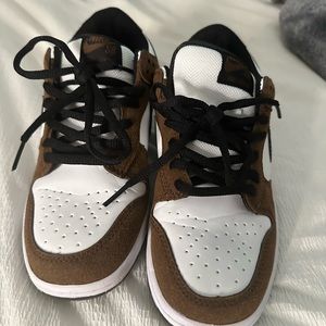 Nike Dunks - Trail ends